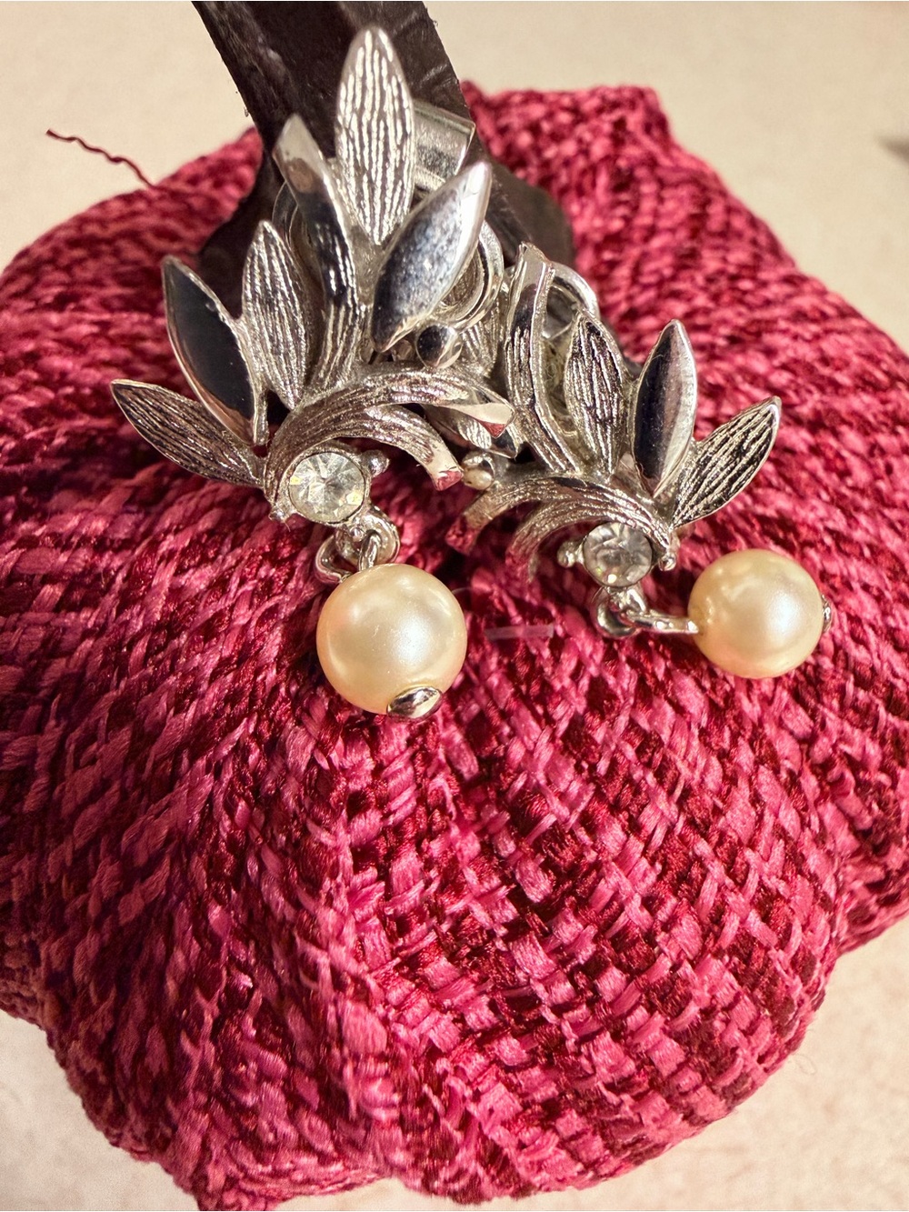 Vintage Avon Gloriana Silver Tone Leaf Pearl Dangle Clip-On Earrings, Classic